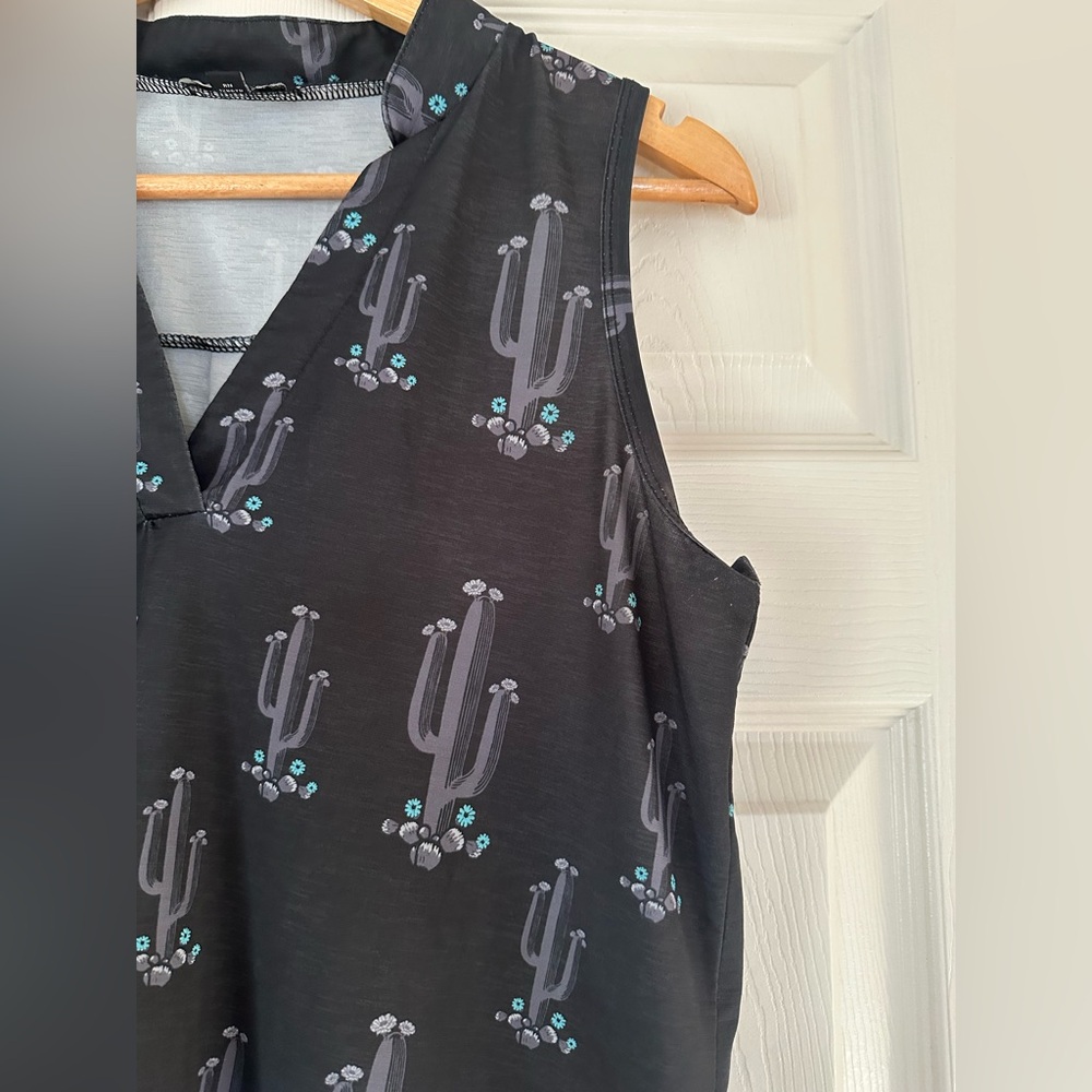 Cowgirl Hardware Black Sleeveless V-Neck Cactus Print Top - Picture 3 of 9